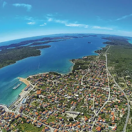 Awesome In With Wifi Apartman Pirovac