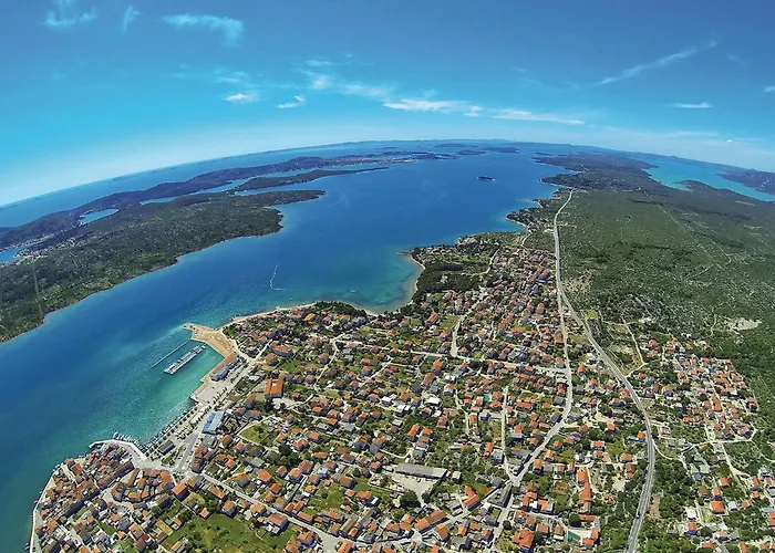 Awesome In With Wifi Διαμέρισμα Pirovac